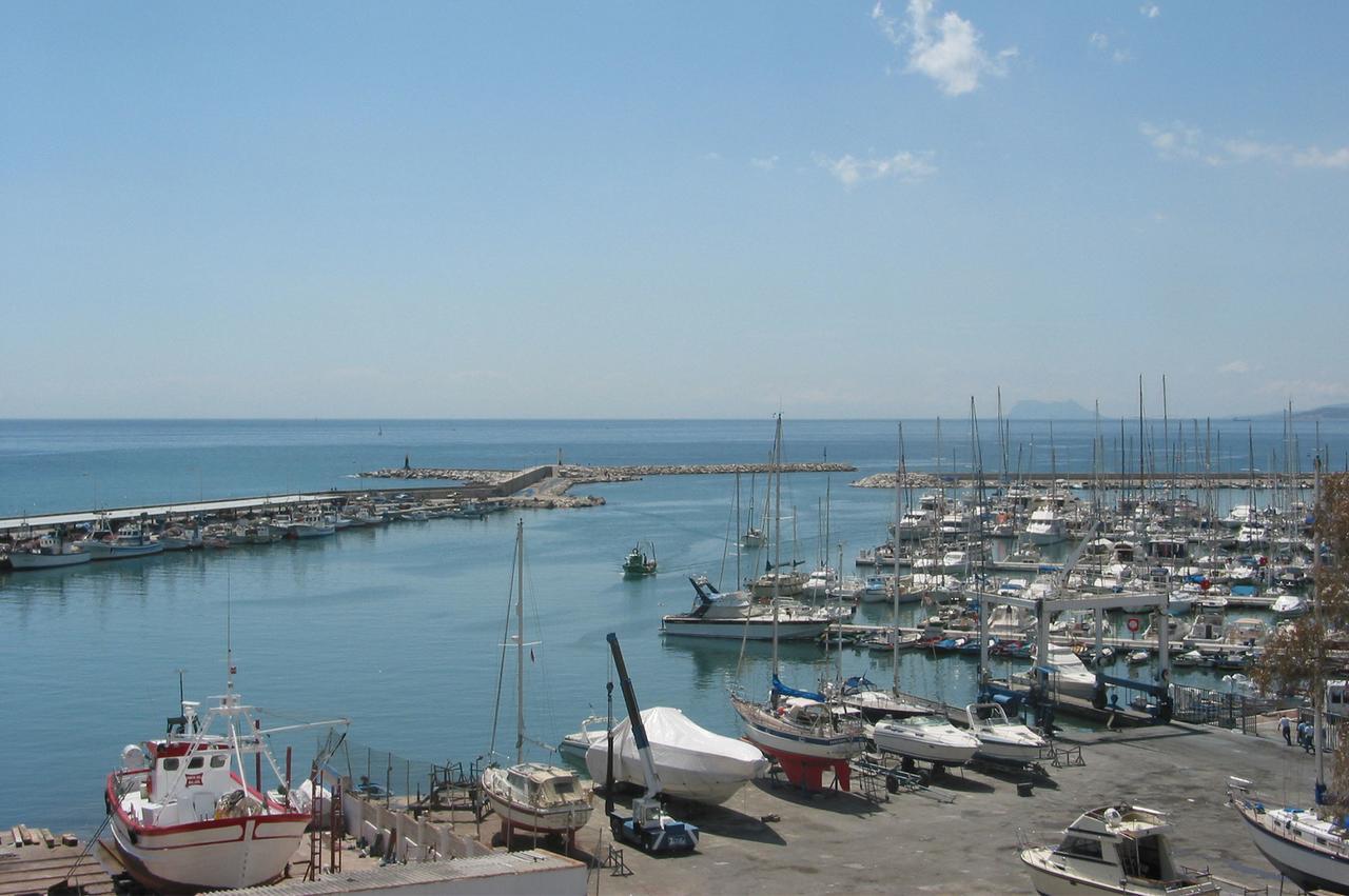 Fragata Appartement Estepona Buitenkant foto
